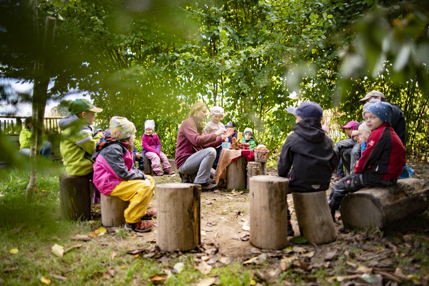 Morgenkreis im Wald Morgenkreis im Wald