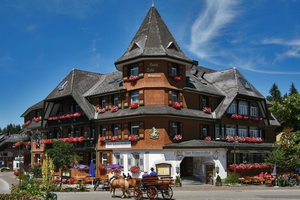 Blick auf das Hotel Schwarzwaldhof