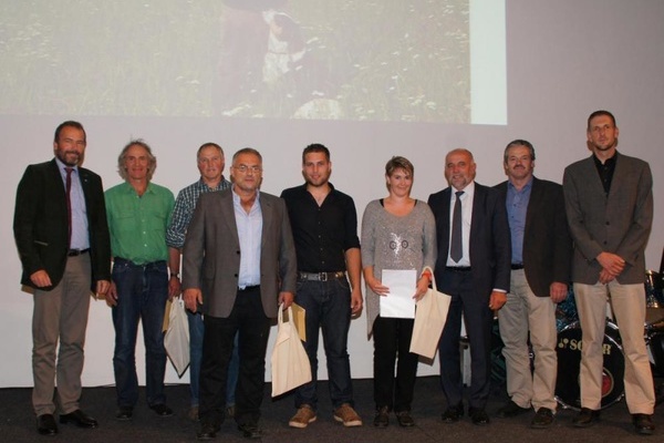 Gruppenbild Preisvergabe Wiesenmeisterschaft 2015 (© W. Eberenz)