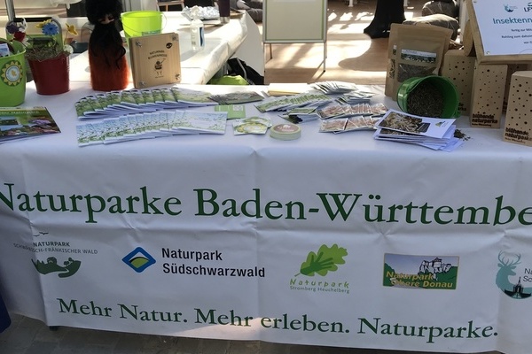 Der Infostand der Naturparke Baden-Württemberg © AG Naturparke Baden-Württemberg