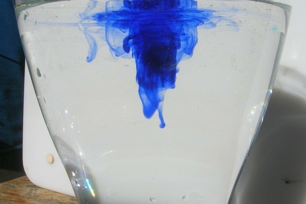 Wirbel im Wasserglas � Michael Peter